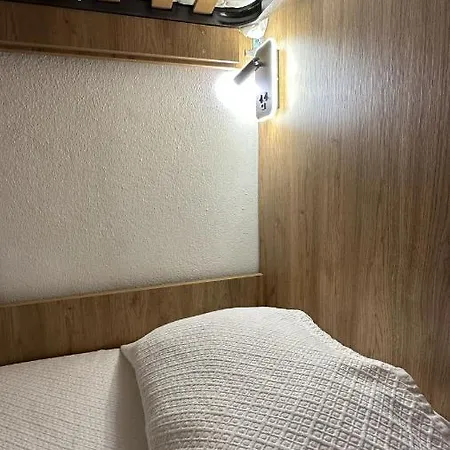 Da Hostal *
